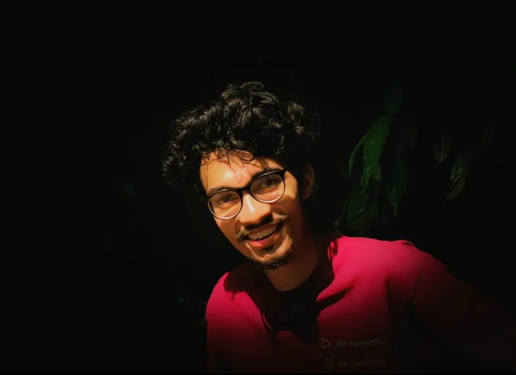 shahilpk personal branding photo of a Freelance Digital Marketer in Kochi, Kerala, showcasing a friendly and confident look.